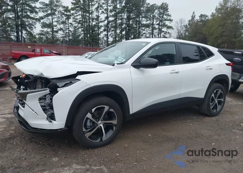 2025 Chevrolet Trax 1Rs z USA, uszkodzony, nr VIN KL77LGEPXSC038435